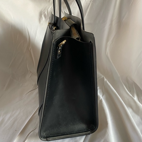 Black Kate Spade Handbag with Silver Interior - Picture 3 of 4